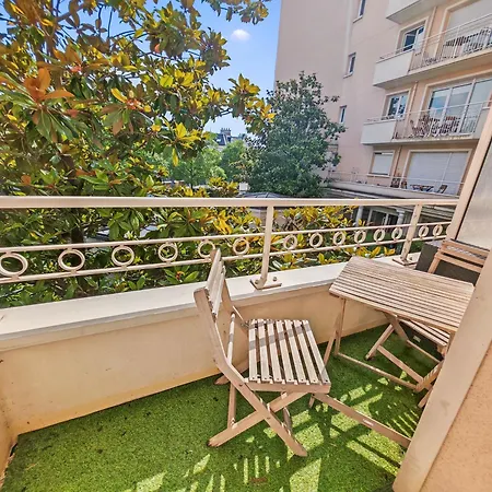 Daire By Locasa 2br A Proche La Defense